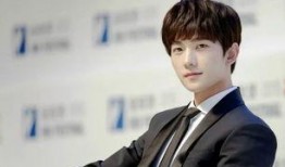 狗仔现场爆料杨洋视频在线观看,杨洋现场视频曝光，精彩瞬间不容错过！