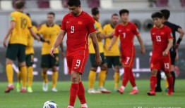 足球资讯海外爆料最新,足球巨星转会内幕，海外爆料揭示转会风云